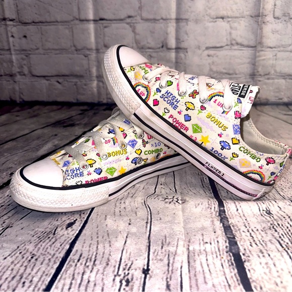 Converse Chuck Taylor All Star Girls Ox Sneakers Shoes Player One Video Gamer 4Y - Picture 1 of 10